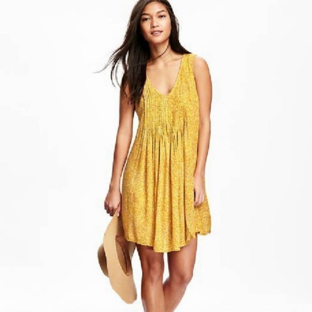 ON Pleated Floral Flowy Mini Dress EUC
